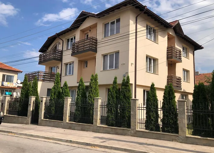 بيت ضيافة Rila North