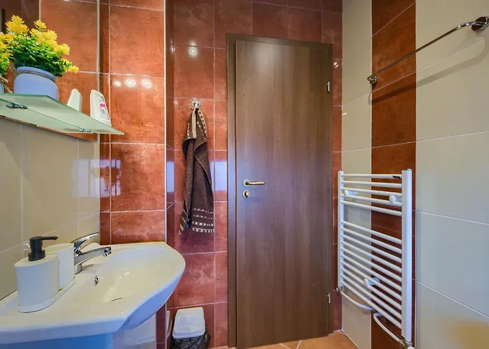 Rila North بيت ضيافة 3*